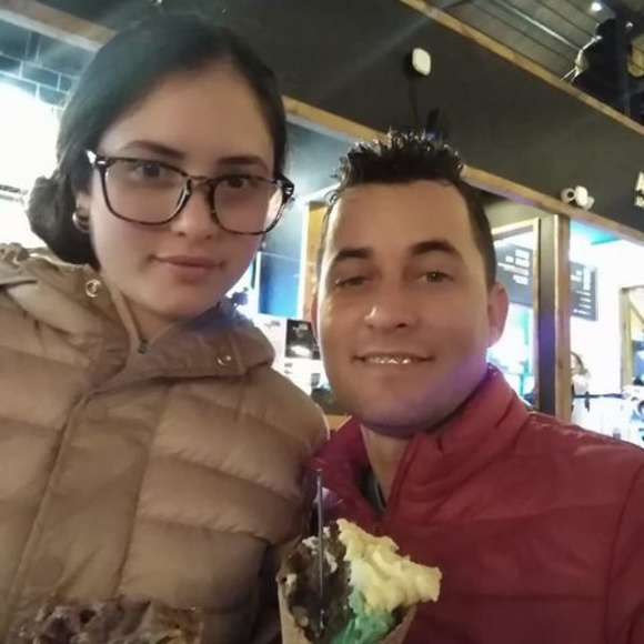 Meet your Posher, Sandra - Picture 1 of 1